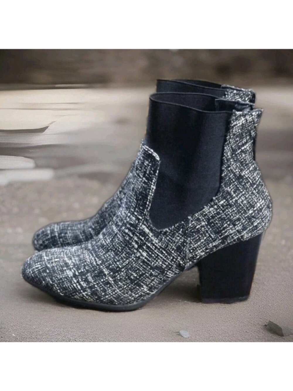 Diba 8 Black & White Tweed Chunky Heal Ankle Booties Women's Size 7.5